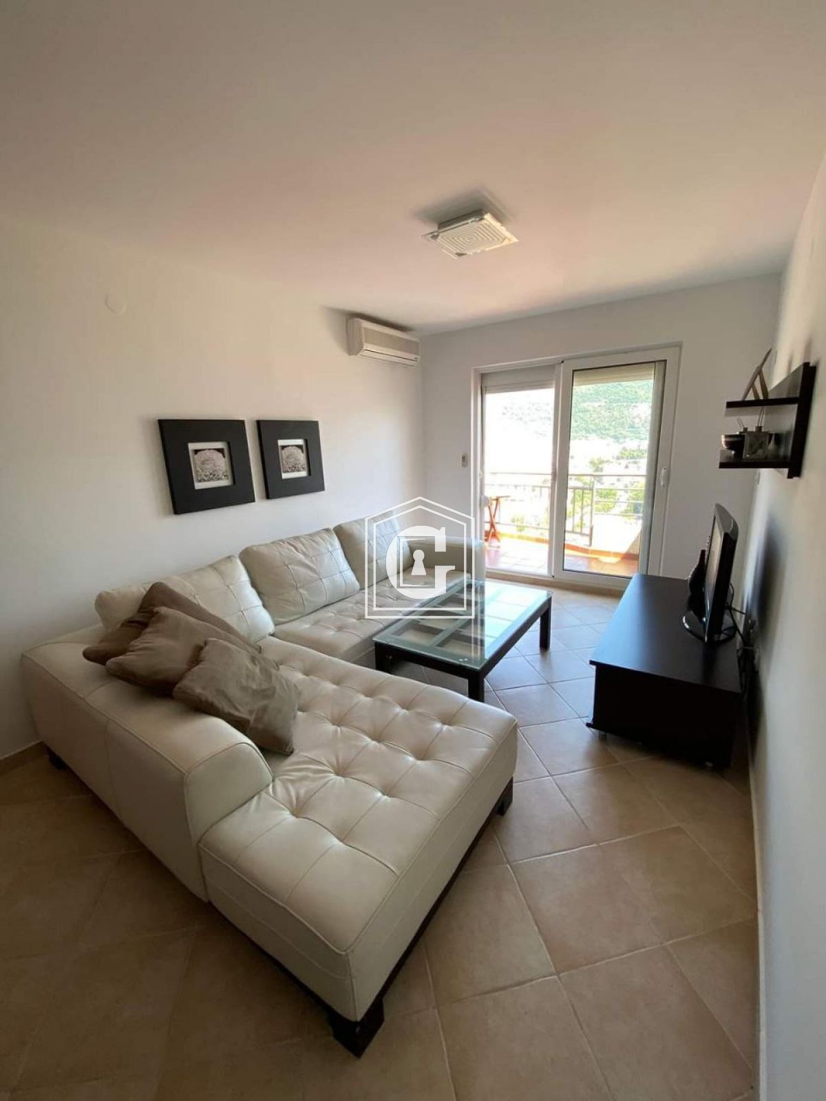 Apartment With 2 Bedrooms And Sea View!!!