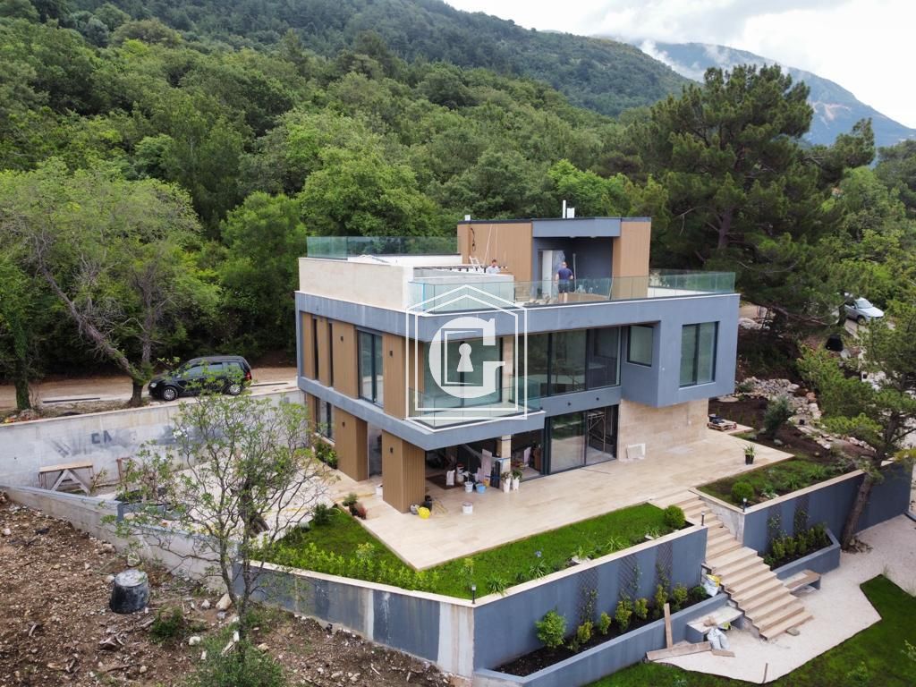 New Luxury Villa With 3 Bedrooms, Panoramic Sea View And Rooftop Pool!!!