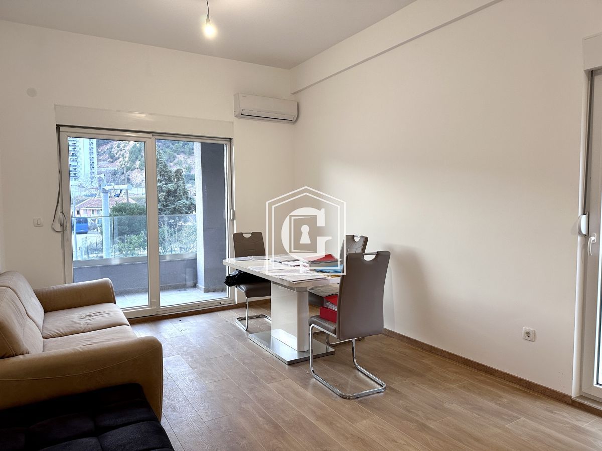 Ground Floor Apartment, Can Be Converted Into Commercial Space In A New Building!!!