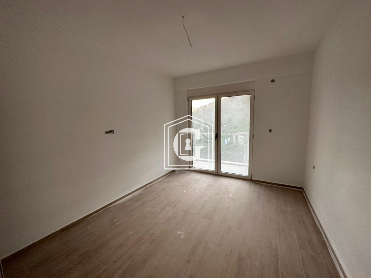 Apartment With 3 Bedrooms And A Sea View!!!