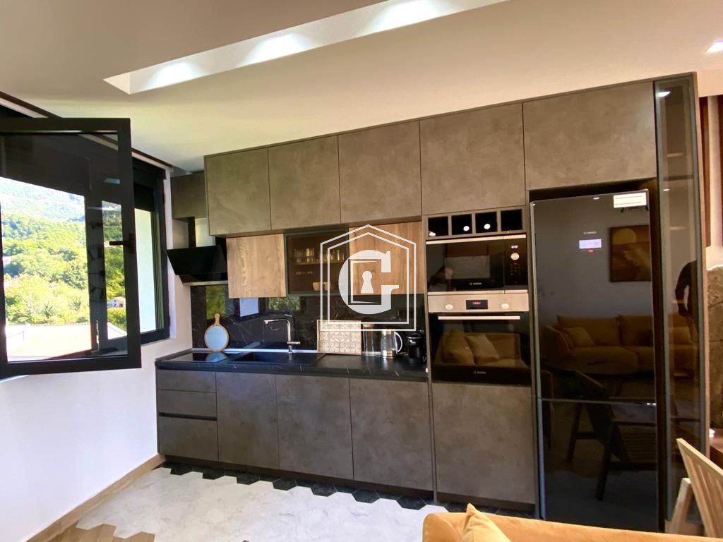 Penthouse With 1 Bedroom And Sea And Mountain Views !!!