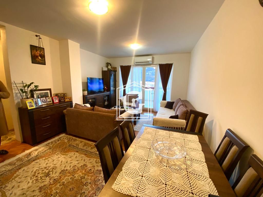 Apartment With 2 Bedrooms And Mountain View !!!