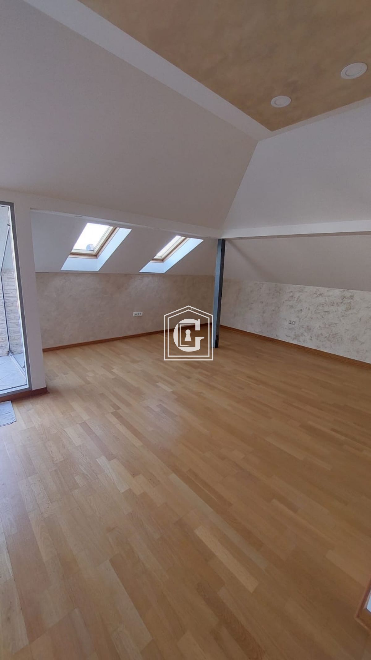 Apartment With 2 Bedrooms And A Stunning View Of The Old Town!!!