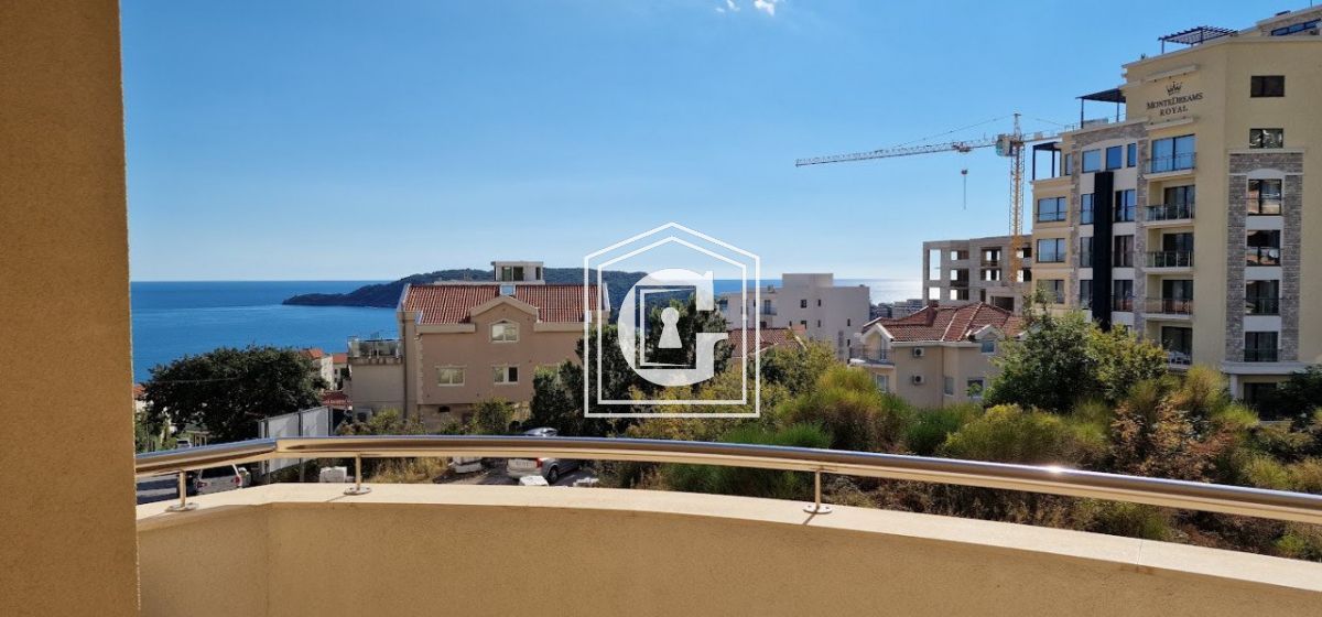 View Apartment With 1 Bedroom In A House With A Pool!!!