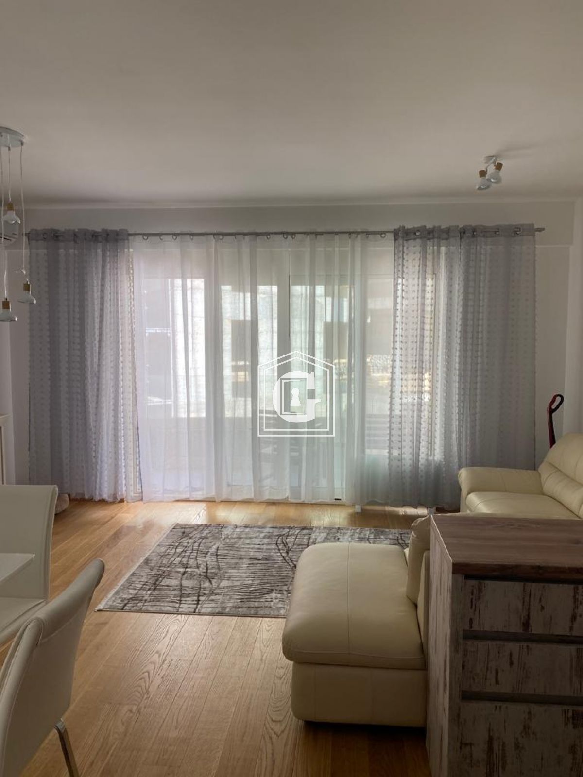 Wonderful Apartment With 2 Bedrooms!!!