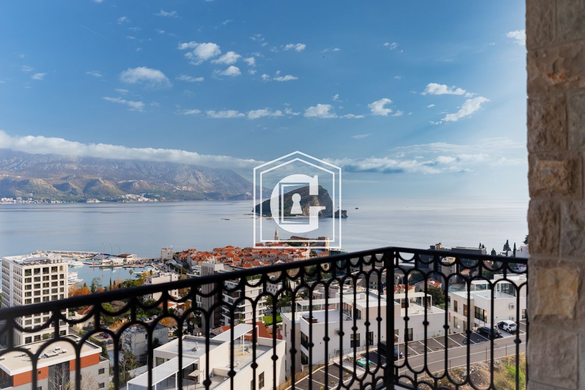 Apartment With 1 Bedroom Overlooking The Budva Riviera!!!