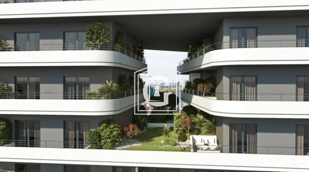 Apartment for sale in a premium house 400 meters from the sea!