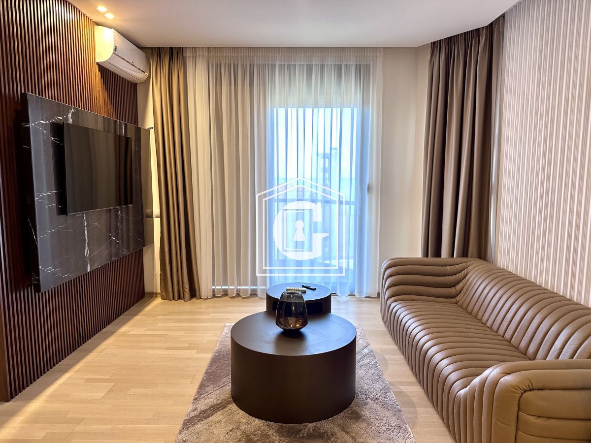 Stilni Apartmani Sa 2 Spavaće Sobe! Raskošan Pogled Na More!