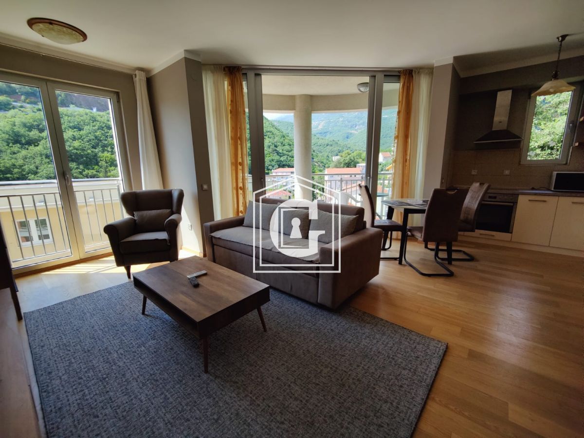 VELIKOLEPNA APARTMAN sa 1om SPAVAĆOM SOBOM!