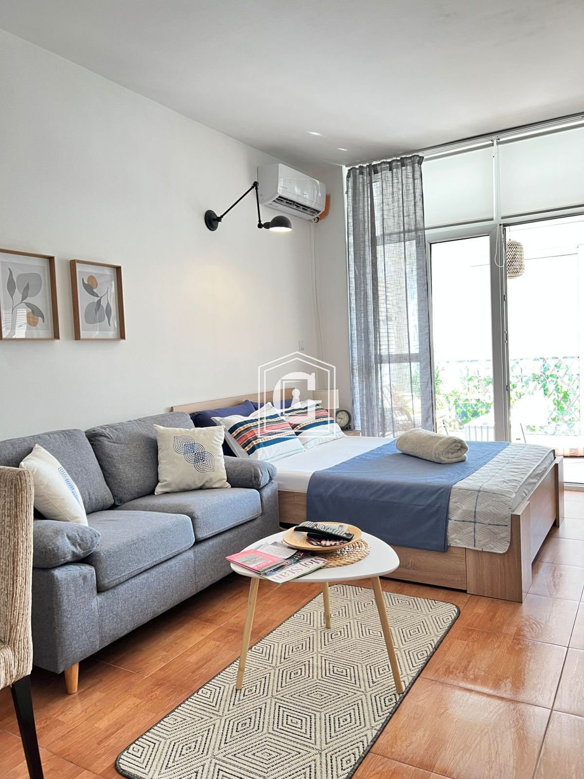 Dizajnerski studio pored mora!!!