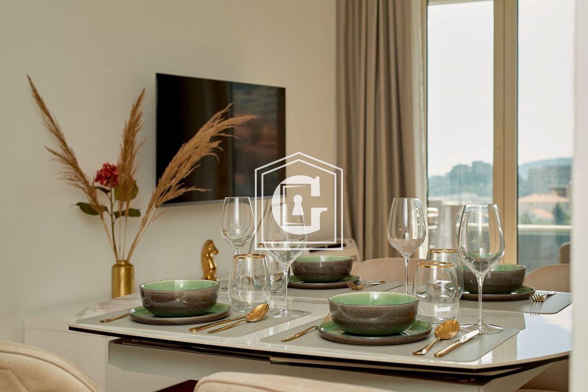 Ugodan stan sa 2 spavaće sobe na moru!!!