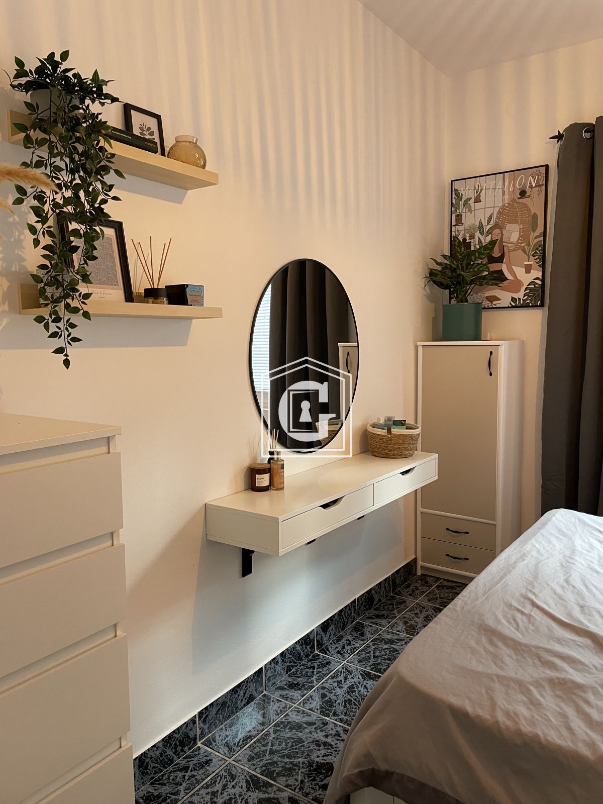 Cozy apartment with sea view