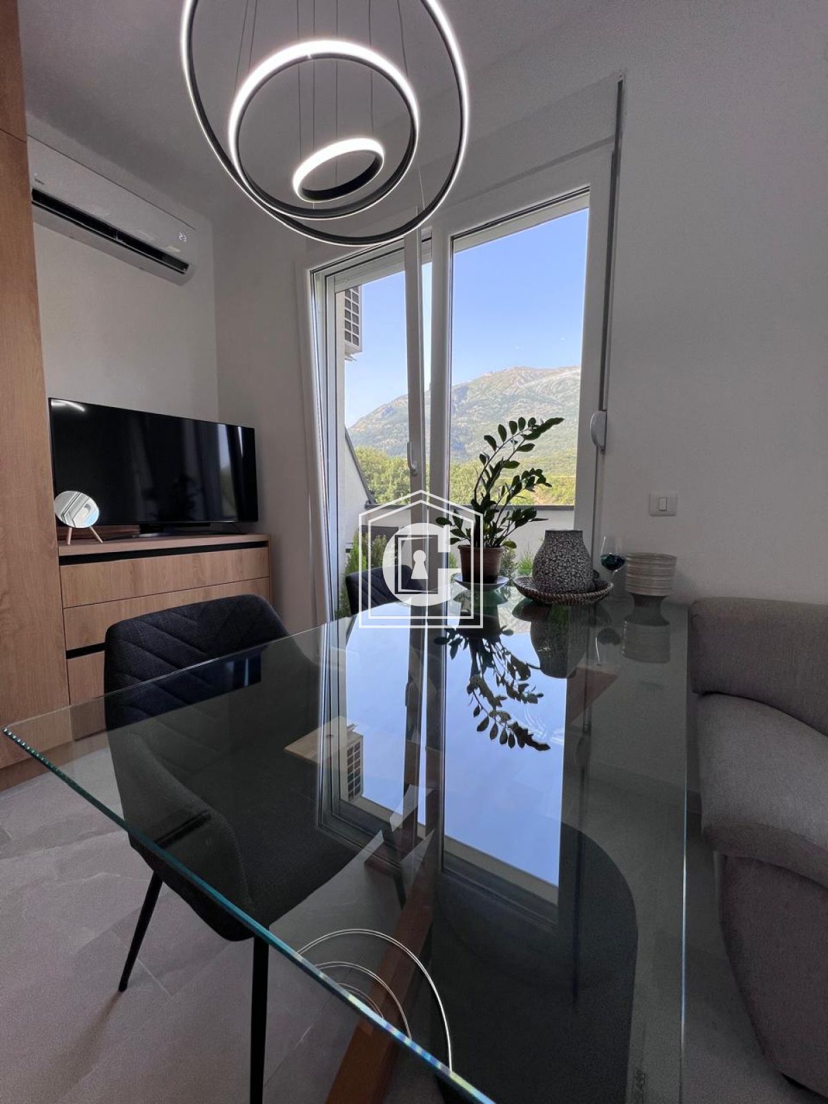 СТИЛЬНАЯ КВАРТИРА ПО СУПЕР ЦЕНЕ!