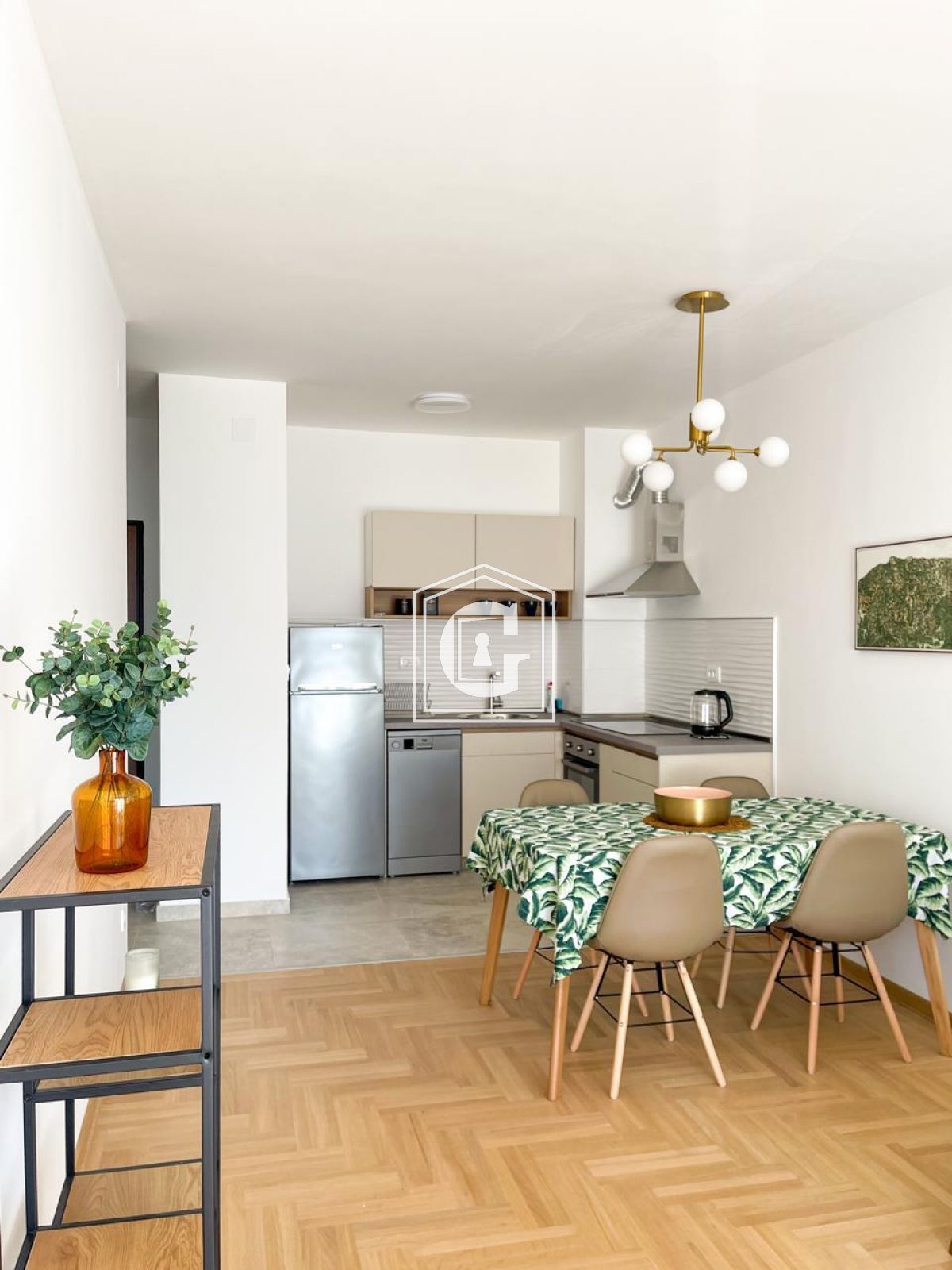 ВЕЛИКОЛЕПНАЯ КВАРТИРА с 1ой СПАЛЬНЕЙ в БУДВЕ!