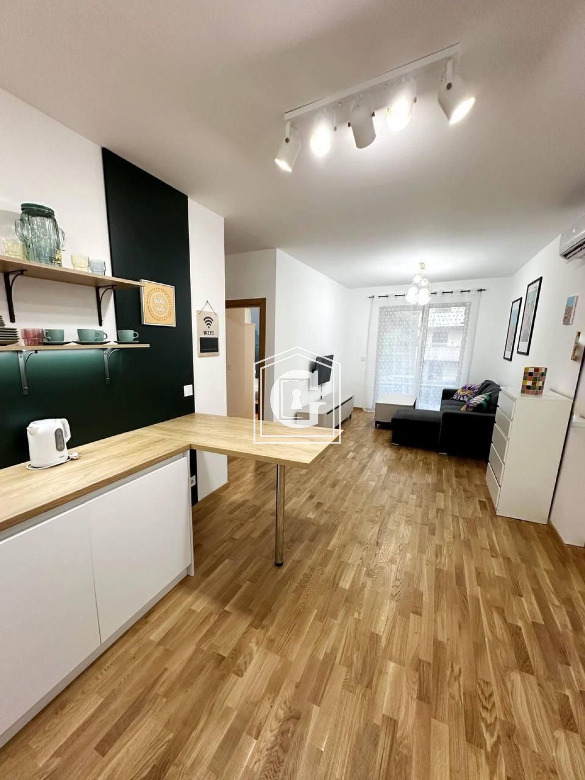 Designer apartment with 2 bedrooms in a new building