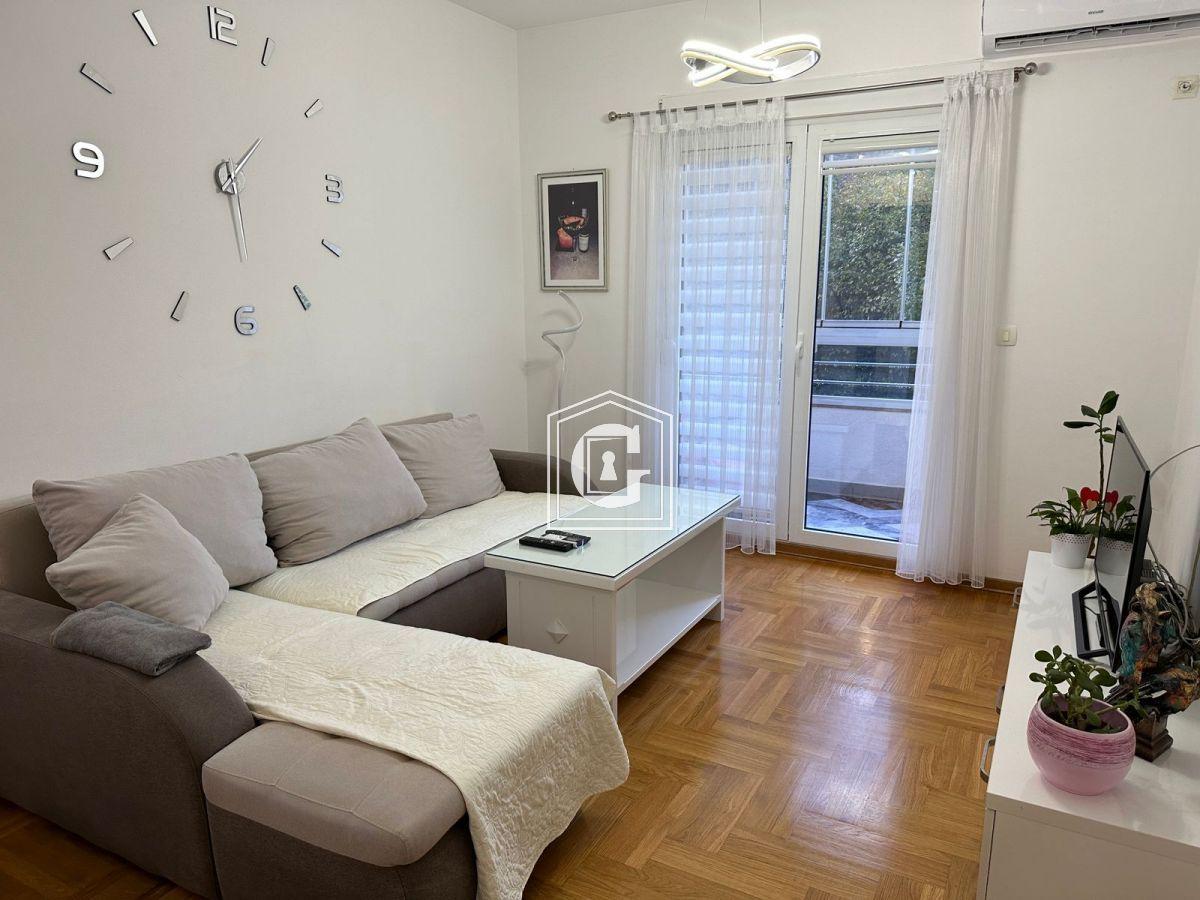 Excellent cozy apartment with 1 bedroom and new renovation!!!