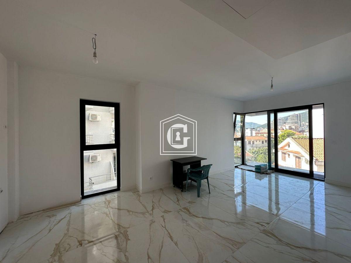 Stan sa 1 spavaćom sobom sa pogledom na more!!!