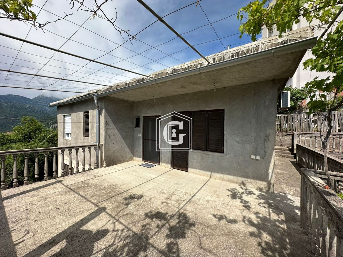 Two houses for a hotel with a sea view!!!