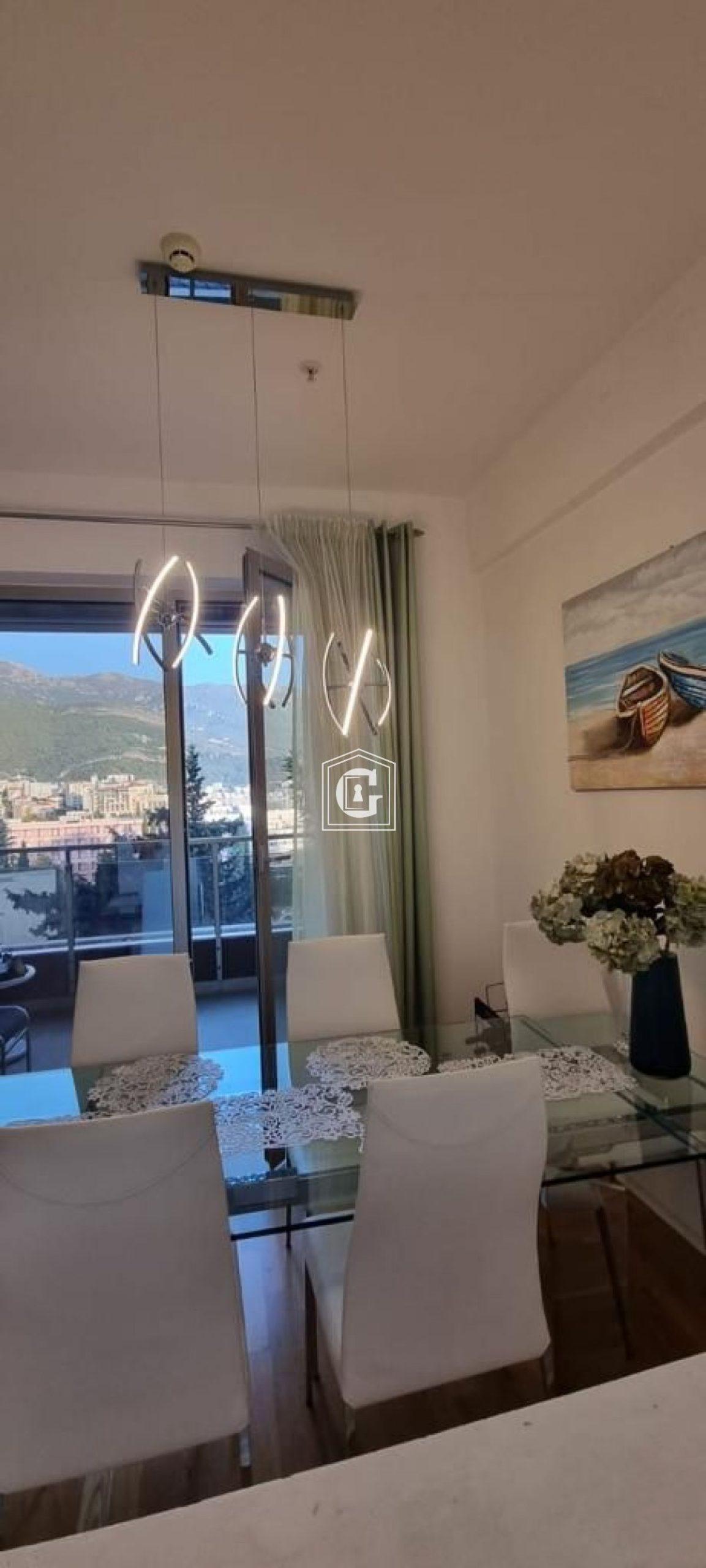 Apartment with 3 bedrooms and sea view!!