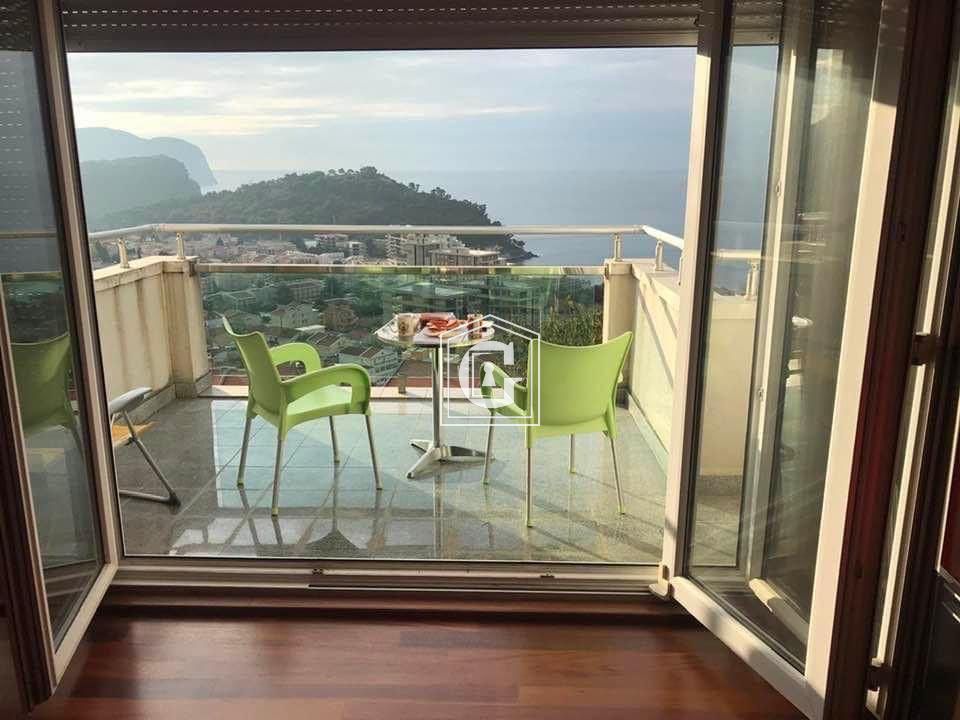 Apartment with 3 bedrooms with sea and mountain views!!!