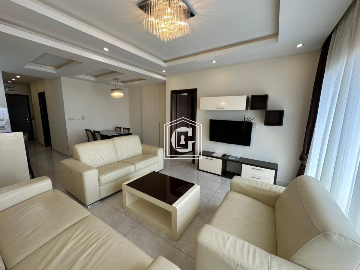 Stan sa 1 spavaćom sobom sa pogledom na more!!!