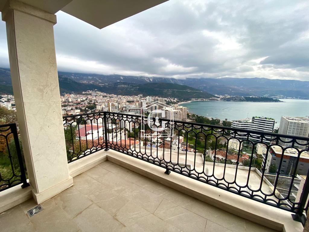 Stan sa 2 spavaće sobe sa predivnim pogledom na more!!!