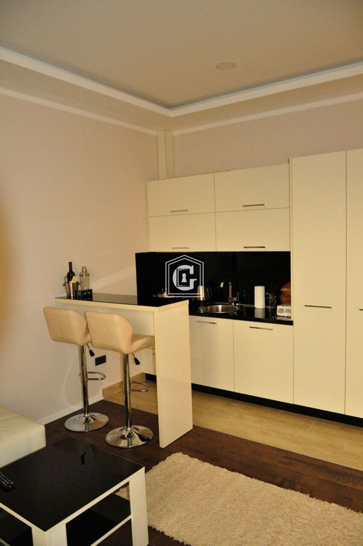 STUDIO NA 50 METARA OD MORA!!!