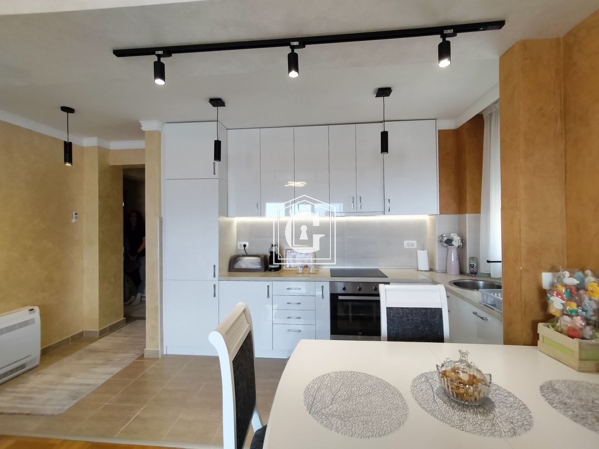 Luxury apartment with 3 bedrooms with sea view !!!