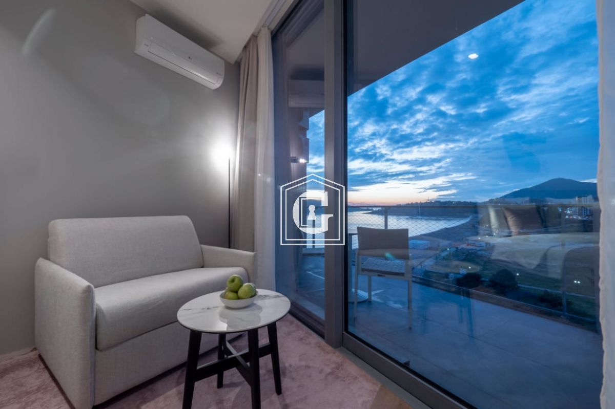 Apartments from the developer in an elite complex on the first line!!!