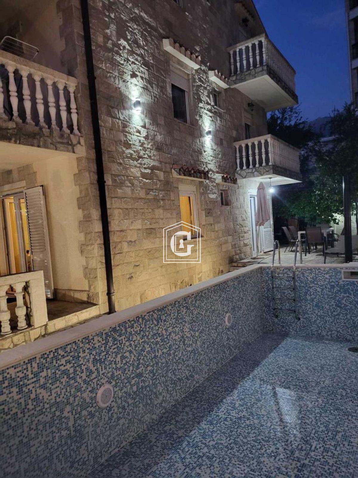 MINI HOTEL U CENTRU BUDVE!!!