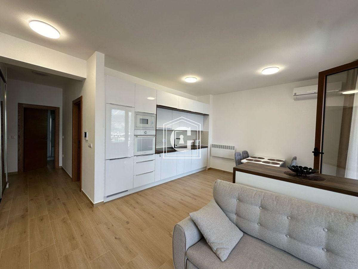 КВАРТИРА С 2мя СПАЛЬНЯМИ И ПАНОРАМНЫМ ВИДОМ НА БУДВАНСКУЮ РИВЬЕРУ!!!