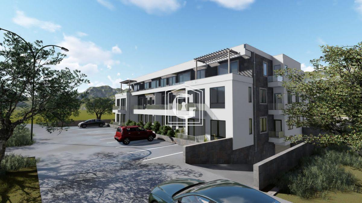 Stan sa 1 spavaćom sobom u novoj kući!!!