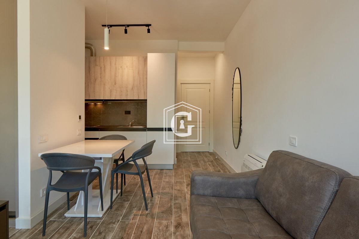 Stylish studio in the perfect location!!!