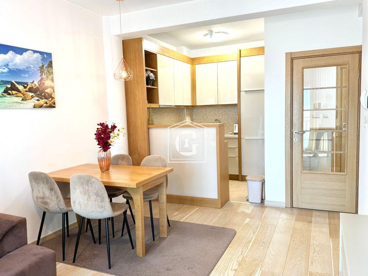 VELIKOLEPNA APARTMAN SA 1 SPAVAĆOM SOBOM!