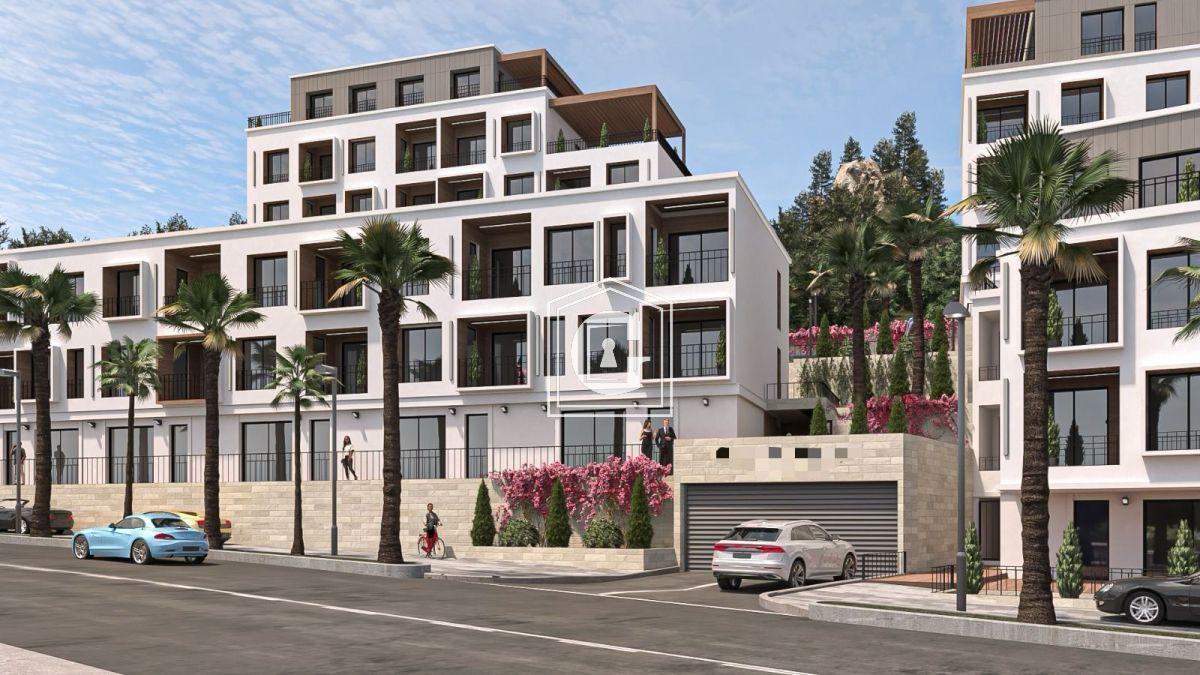 КОММЕРЧЕСКОЕ ПОМЕЩЕНИЕ В ПРЕМИАЛЬНОМ ЖИЛОМ КОМПЛЕКСЕ!!!