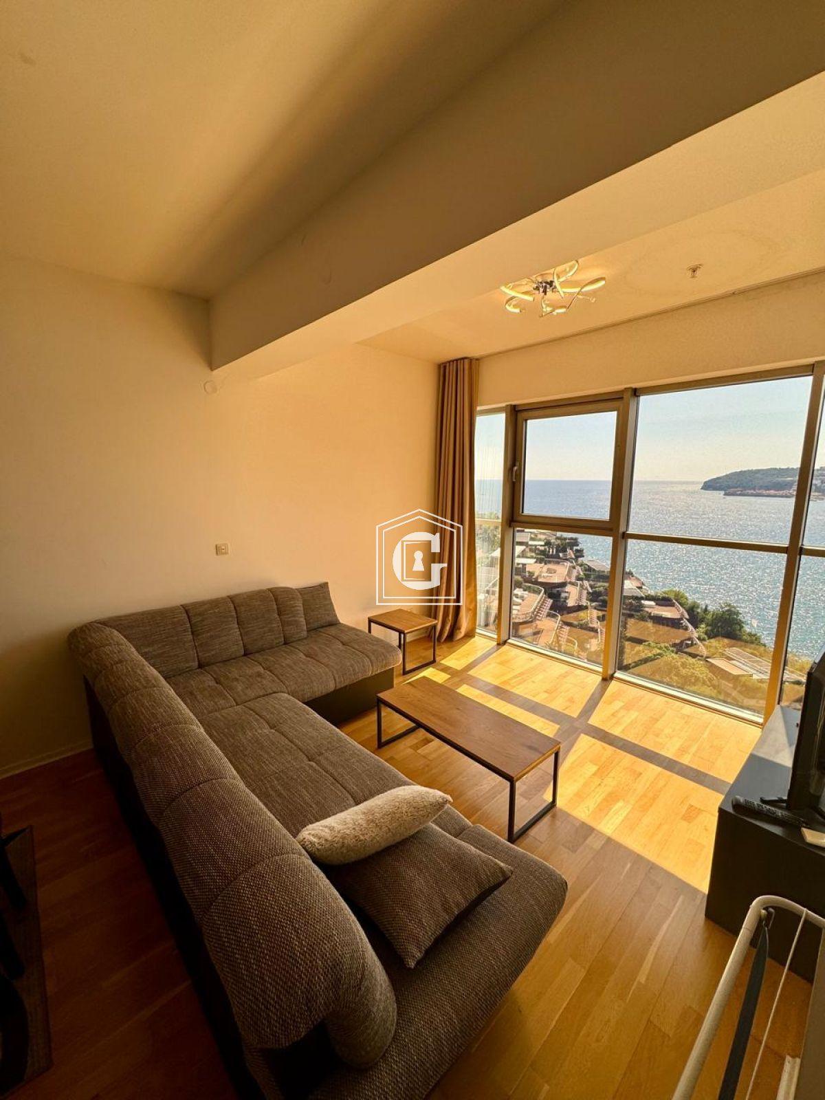 Stan sa 1 spavaćom sobom i pogledom na more u stambenom kompleksu klase „Premium“!!