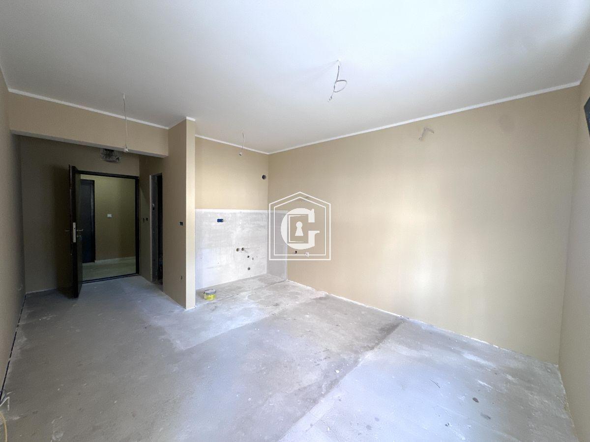 СТУДИЯ В НОВОМ ДОМЕ В ЦЕНТРЕ БУДВЫ!!!