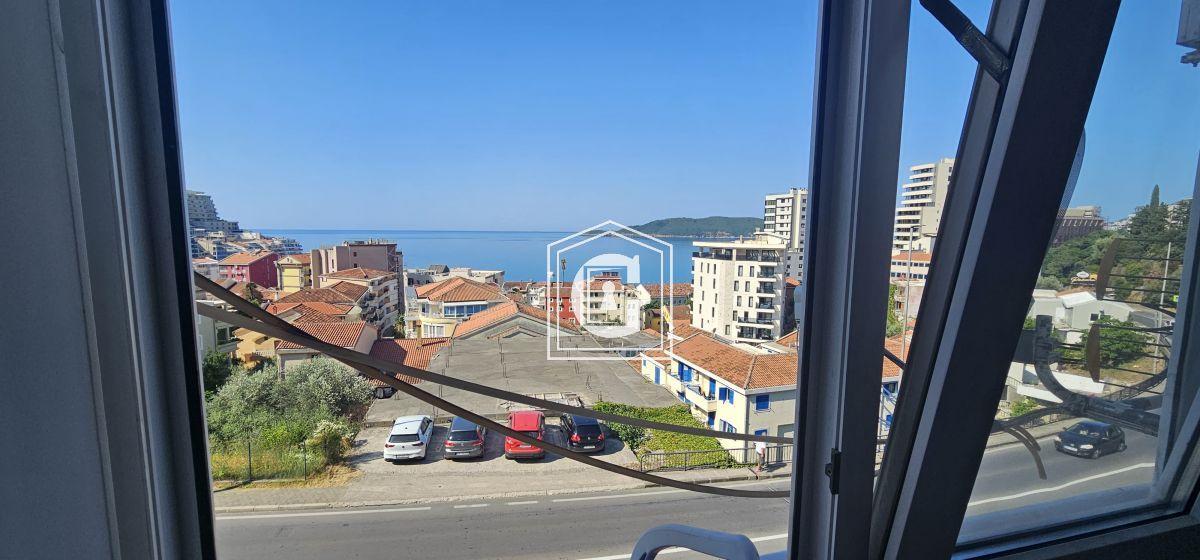 СТАН НА 150 МЕТАРА ОД МОРА!!!