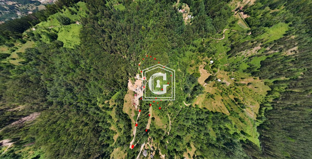 PRODAJE SE RASKOŠAN URBANIZOVANI PLAC U KOLAŠINU!