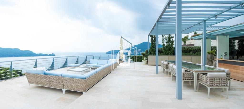 Luxurious penthouse with panoramic view!!!