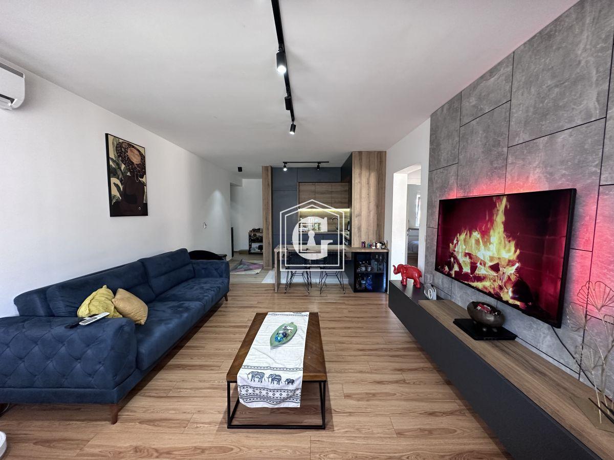 КВАРТИРА С 3мя СПАЛЬНЯМИ В ЦЕНТРЕ БУДВЫ!!!