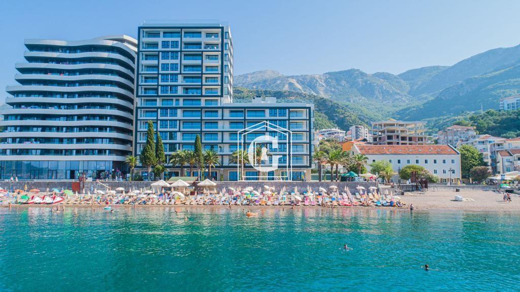 Amazing Apartments on the First Line by the Sea!!!