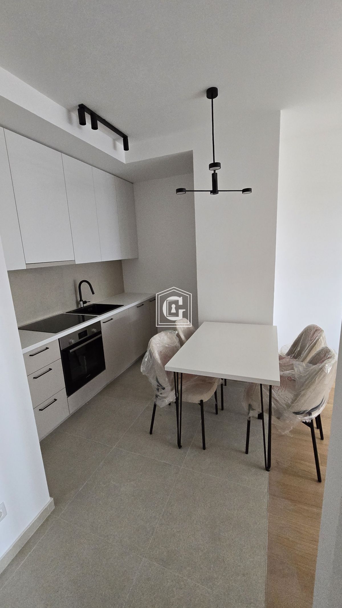 First occupancy! 1-bedroom apartment! Sea view!