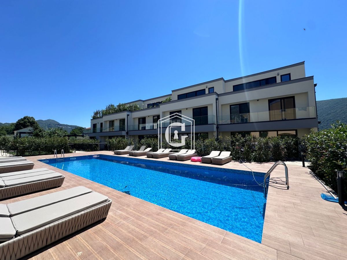 New Duplex With Picturesque Location!!!