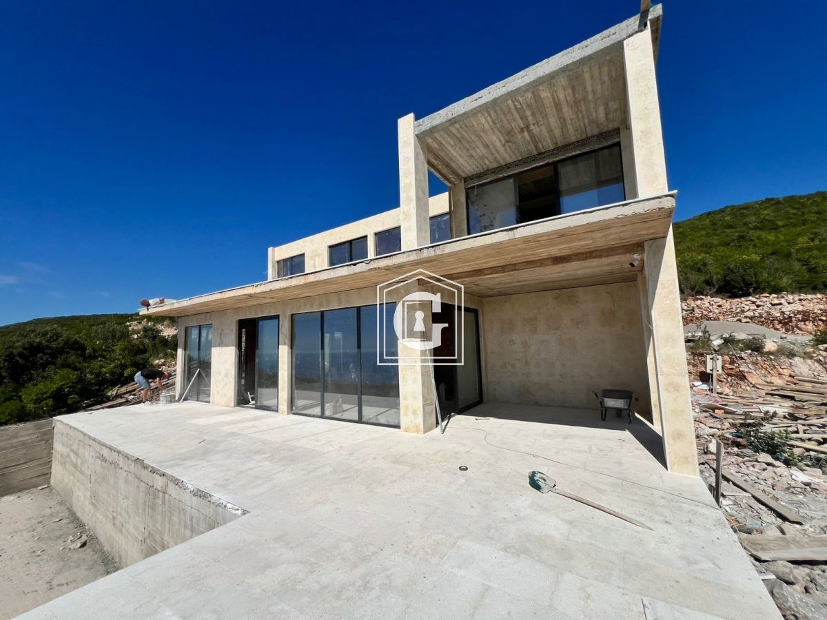 Premium Class Villa from the Developer