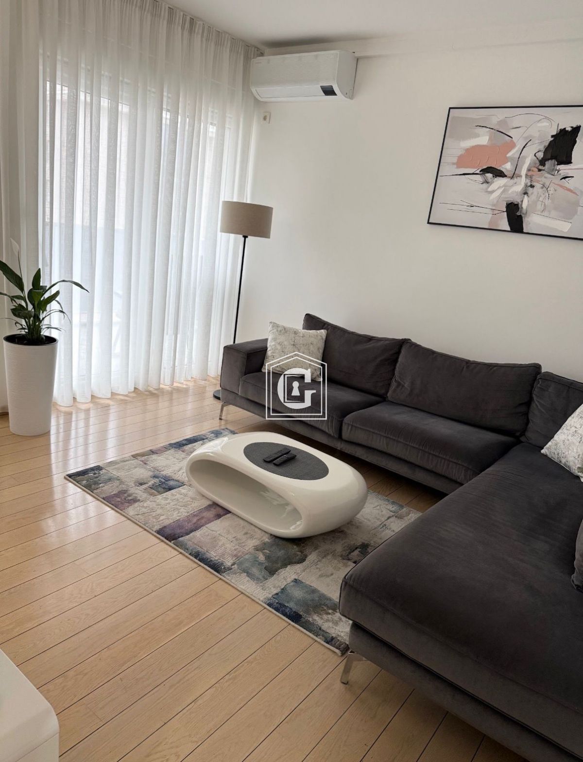 Luxurious apartment with 3 bedrooms in Podgorica!!!