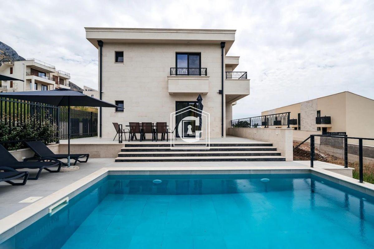 РОСКОШНАЯ ВИЛЛА НА ПЕРВОЙ ЛИНИИ У МОРЯ!!!